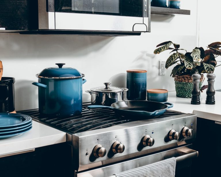 Transform Your Cooking Experience with the Right Kitchen Appliances